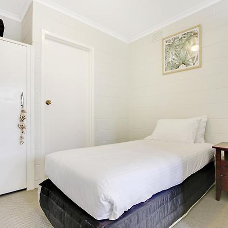 Hybiscus Waterfront Apartments Lakes Entrance Exterior foto