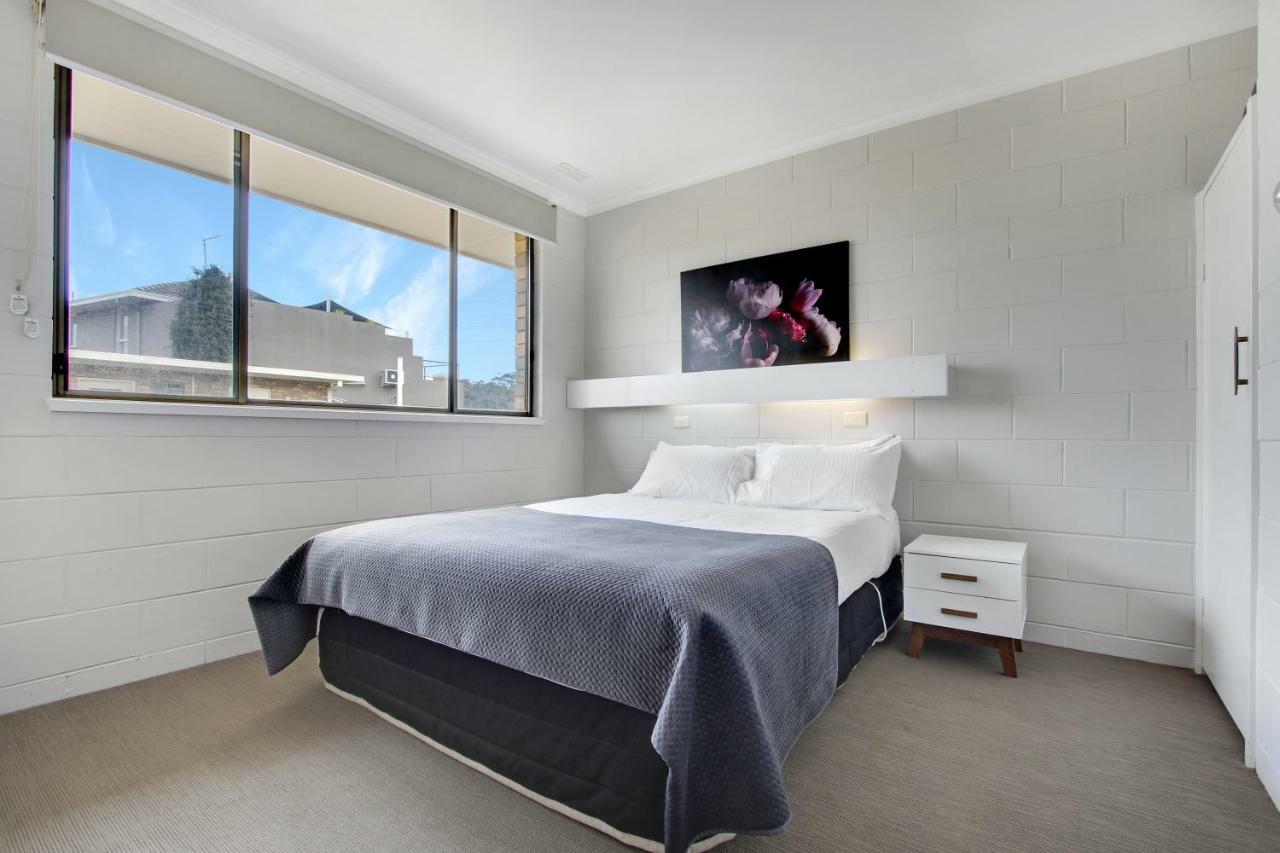Hybiscus Waterfront Apartments Lakes Entrance Exterior foto